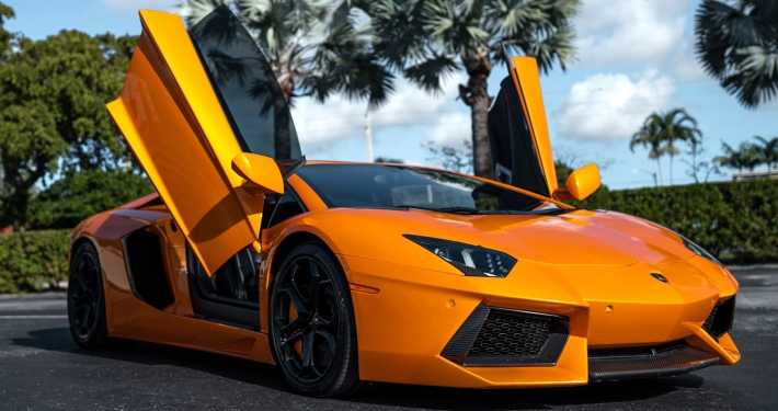 Lamborghini Aventador Orange