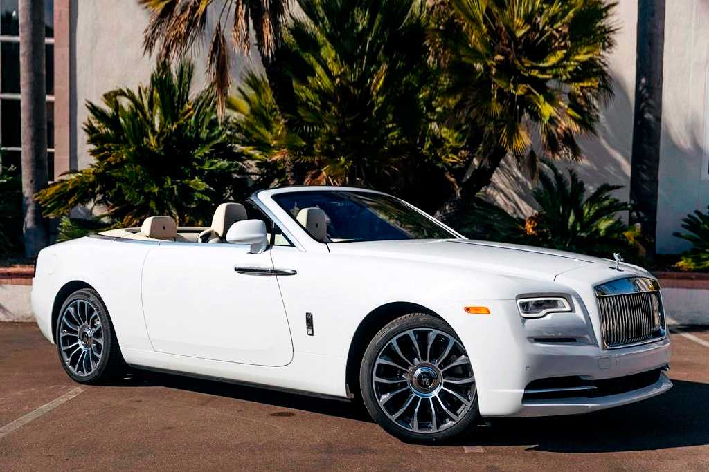 Rolls-Royce Dawn White
