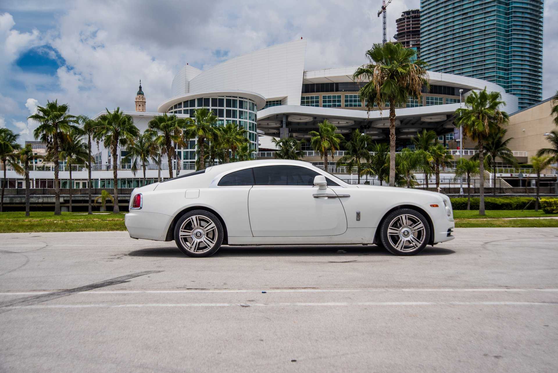 Rolls Royce Wraith 2018 White